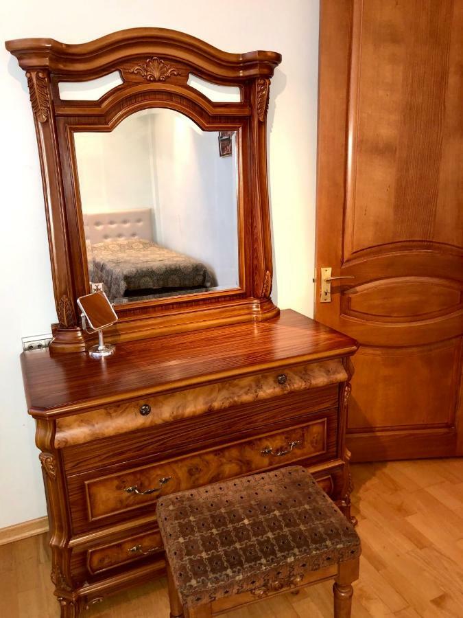 Luxury Tumanyan Apartment 耶烈万 外观 照片