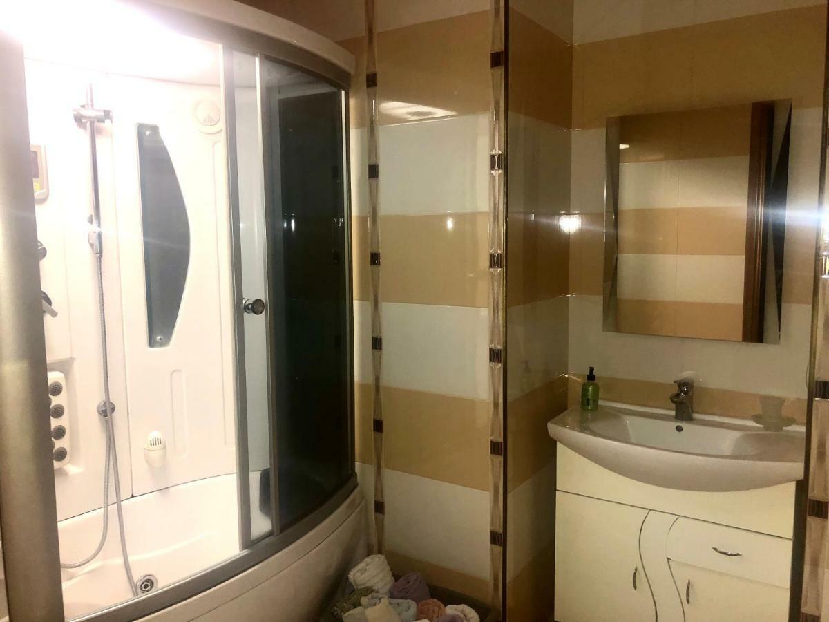 Luxury Tumanyan Apartment 耶烈万 外观 照片